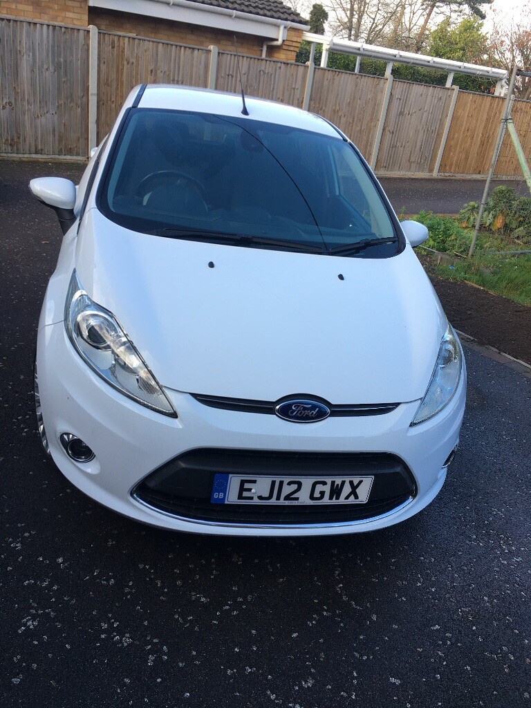 2012 ford fiesta speakers